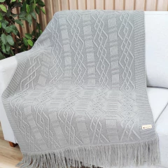 MANTA TRICOT CARMEN COM FRANJA 150cm x 90cm - comprar online