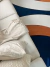 Tapete Kurve® | Azul Marinho, Off-White e Terracota - comprar online