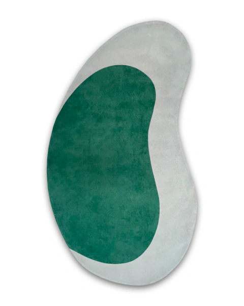 Tapete orgânico para sala em formato irregular nas cores verde e cinza