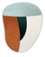 Tapete orgânico com design em tons de verde claro, verde, terracota e off-white.