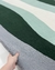 Tapete na medida 1,50 m x 2,05 m em nylon com padrão de ondas nas cores cinza, verde escuro, verde e off-white, Tapetes São José