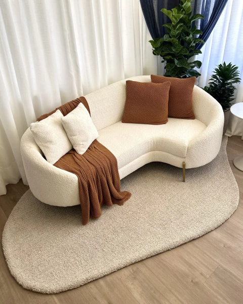 Tapete orgânico com sofá orgânico - tons off-white e bege, Tapetes São José