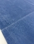 Tapete em Bouclé Capri Azul com design liso e formato de placas, São José.