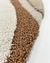 Tapete orgânico de nylon em tons de bege, off-white, caramelo e trigo, Tapetes São José