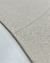 Tapete com bordas orgânicas em linho Suus natural, nas cores bege, terracota e azul marinho, Tapetes São José