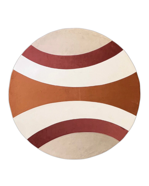 Tapete redondo em veludo com cores bege, cobre, off-white e terracota, São José.