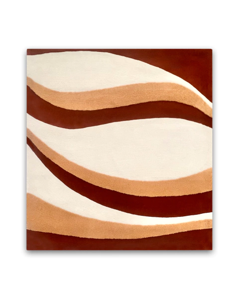 Tapete retangular para sala nas cores terracota, off-white e curry, com design moderno de ondas e duas alturas, tamanho 2,0 x 2,15 m da Coleção Main.