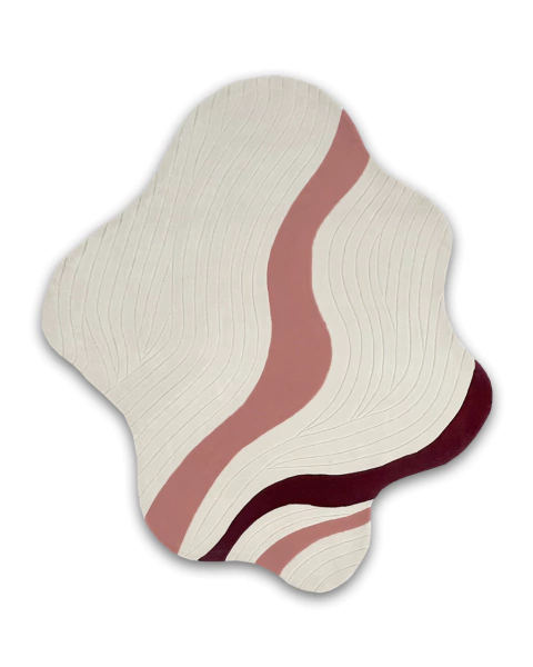 Tapete de sala com formato orgânico nas cores off-white, rosé e vinho, com detalhes esculpidos e design moderno da Coleção Vênus.
