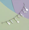 Pulsera con siete dijes