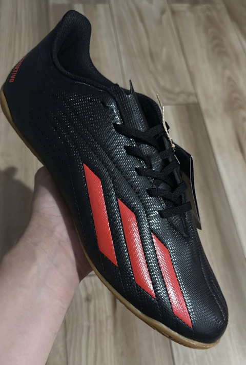 Adidas Futsal Preto e Vermelha - comprar online