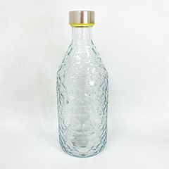 Botella de agua labrada