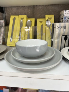 Platos "gris satinado"