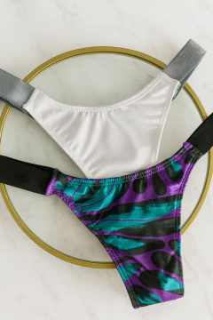 Pack Less en V en internet