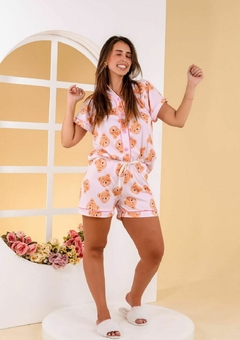 Pijama americano estampado na internet