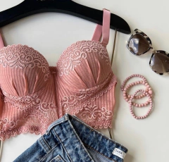 Cropped Luxúria na internet