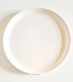 Prato Raso Branco Sofisticate em Cerâmica Fosca - OUTLET - comprar online