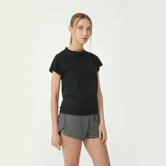 Remera Deportiva Basset Modelo Bitch C/ Negro - Mujer