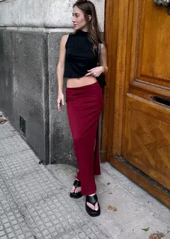 Imagen de Pollera morley capri liso c-tajo lateral #789