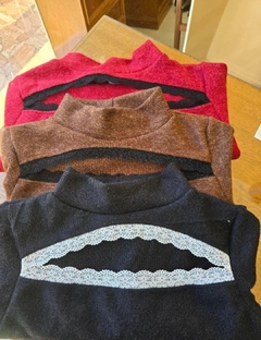 Remera encaje Musa en internet