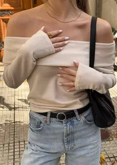 Remera manga larga rib frizado hombros descubiertos doblado #2025-3F