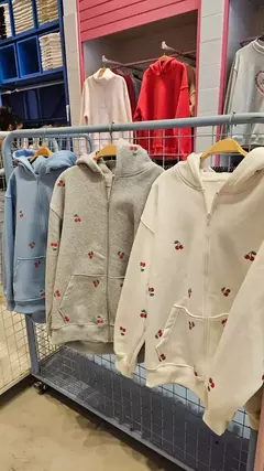 Campera cherry - tienda online