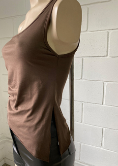 Top modal soft 1 hombro c-frunce lateral y tajo en pico #2157-2 - tienda online