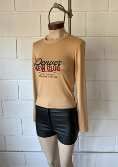 Remera modal soft m-larga estampado «Denver» #4033-3E en internet