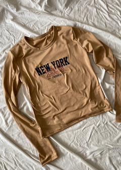 Remera modal soft m-larga estampado «NY 1983 «Cheerful»» #4033-3E