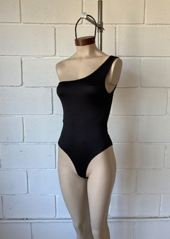 Imagen de Body modal soft liso 1 hombro c-ganchos #7412