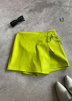 Short portafolio cuerina