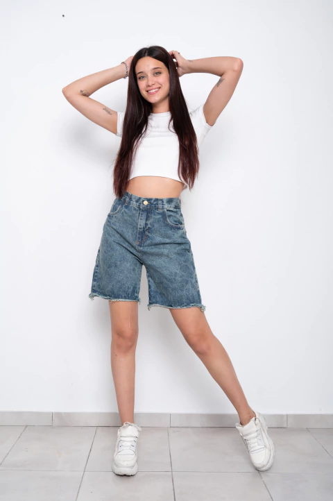 Bermuda Jean Azul Oxido Tiro Alto Desflecado 512 - comprar online