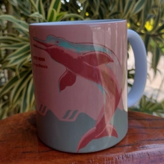 Kit Caneca + Camiseta Boto - Instituto Juruá - Natureza e Arte