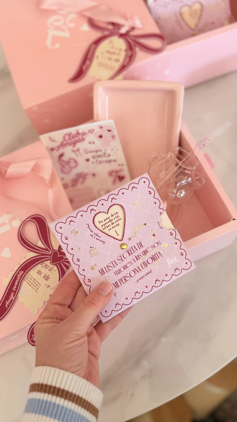 Tarjeta Giratoria ✦ Amiga Invencible
