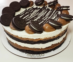 OREO CAKE FROZEN