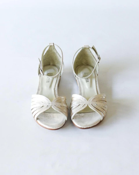 SANDALIAS PAZ PLATA - comprar online