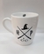 TAZA HARRY POTTER BLANCA VARITAS CRUZADAS SOMBRERO Y LENTES