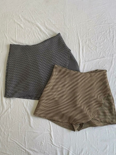 SKORT CRUZADO *SASTRERO GALES* (SALE) en internet