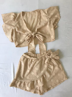 CONJUNTO TOP Y SHORT POLLERA *BRODERIE FENDI*