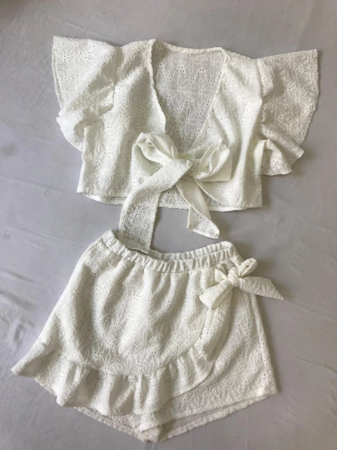 CONJUNTO TOP Y SHORT POLLERA *BRODERIE FENDI*