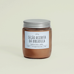 Seção restrita da Biblioteca | Library + Leather