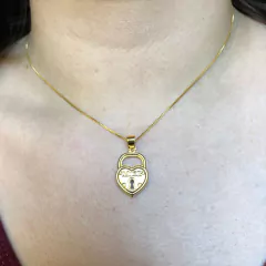 Colar Com Pingente De Cadeado Escrito Amor Folheado Ouro 18k - BIDU SHOP