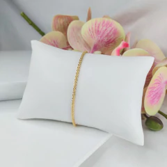 Pulseira Com Corrente Delicada Folheado Em Ouro 18k - loja online