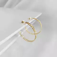 Imagem do Brinco Argola Média Trabalhada Com Vazado Folheado Em Ouro 18k