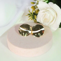 Brinco Efeito Ondulado De Circulo Folheado A Ouro 18k na internet