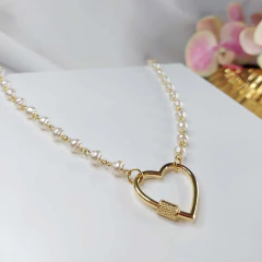 Colar De Pérola Torneada Com Fecho Em Forma De Coração na internet