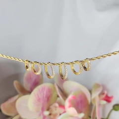 Imagem do Brinco Trio De Argolinha Fino Folheado Em Ouro 18k