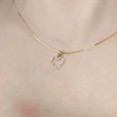 Colar Pingente Coração De Zircônias Brancas Folheado A Ouro 18k - comprar online