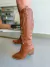 Bota Vitoria Caramelo