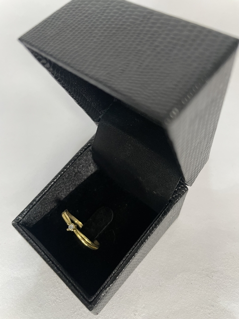 Anel feminino pedra mini
