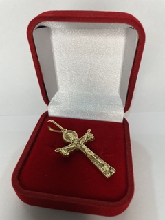 Pingente crucifixo